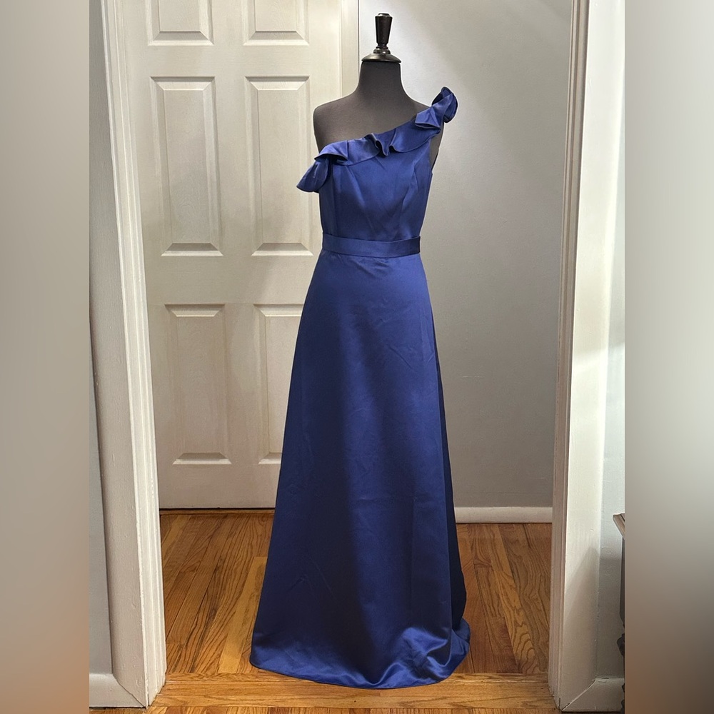 Elegant Blue One-Shoulder Dress